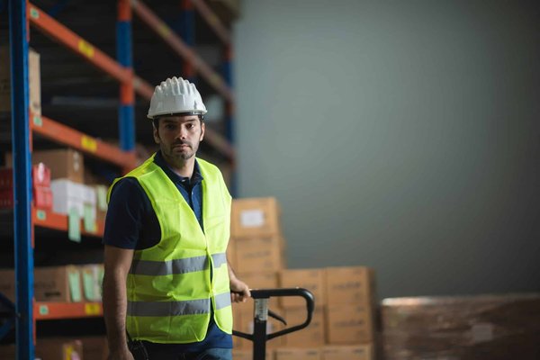 Déménagement entreprise : louer un espace de stockage